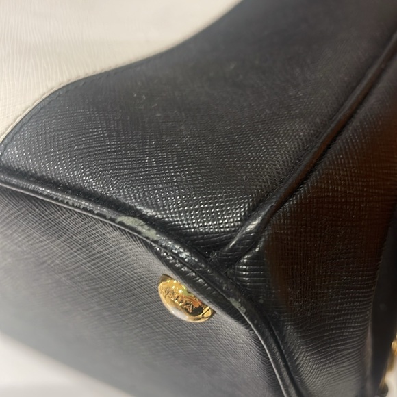 Prada Galleria Tote - Picture 8 of 10